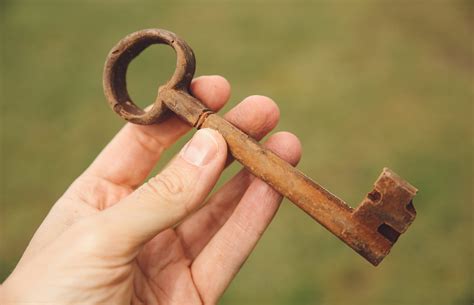 how to get rust off a old metal box|removing rust from metal remote.